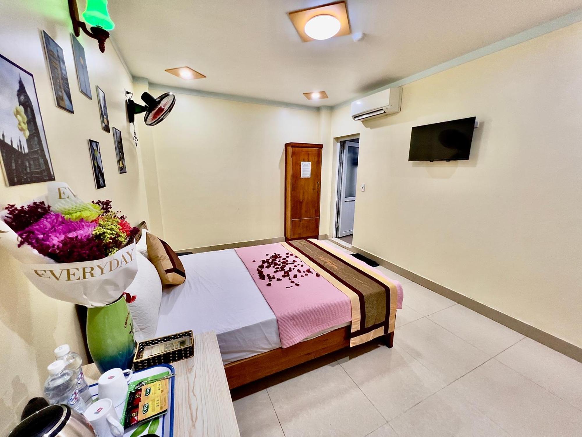 Manh Vuong Hotel Catba Dong Khe Sau Dış mekan fotoğraf
