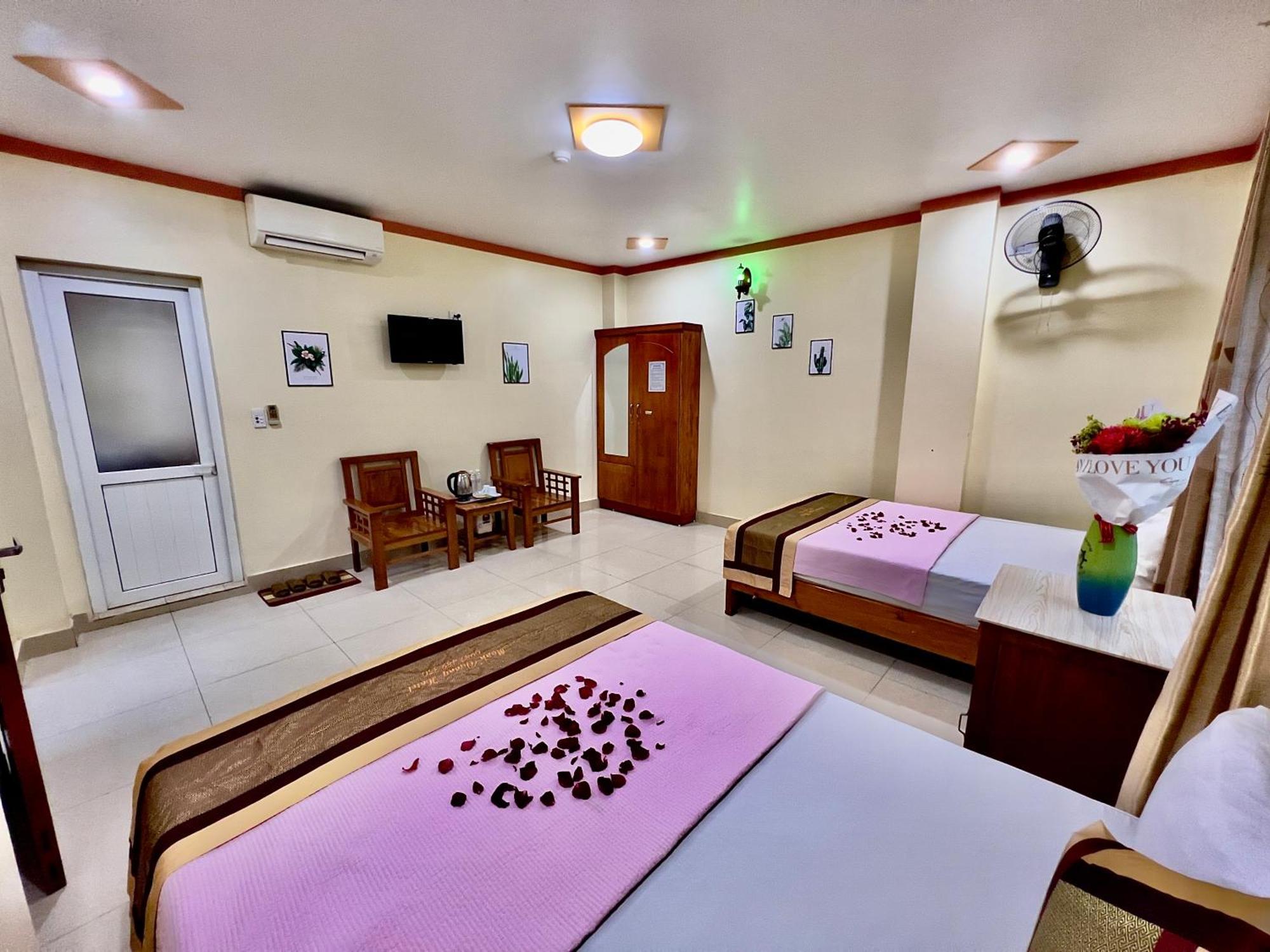 Manh Vuong Hotel Catba Dong Khe Sau Dış mekan fotoğraf