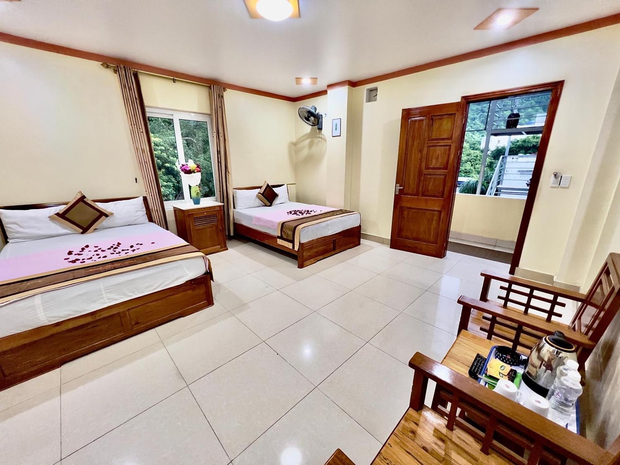 Manh Vuong Hotel Catba Dong Khe Sau Dış mekan fotoğraf